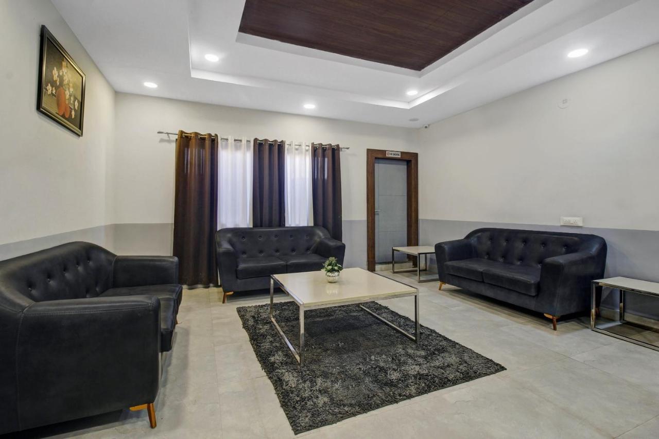 Mancherāl Collection O Hotel Swagath Pride מראה חיצוני תמונה