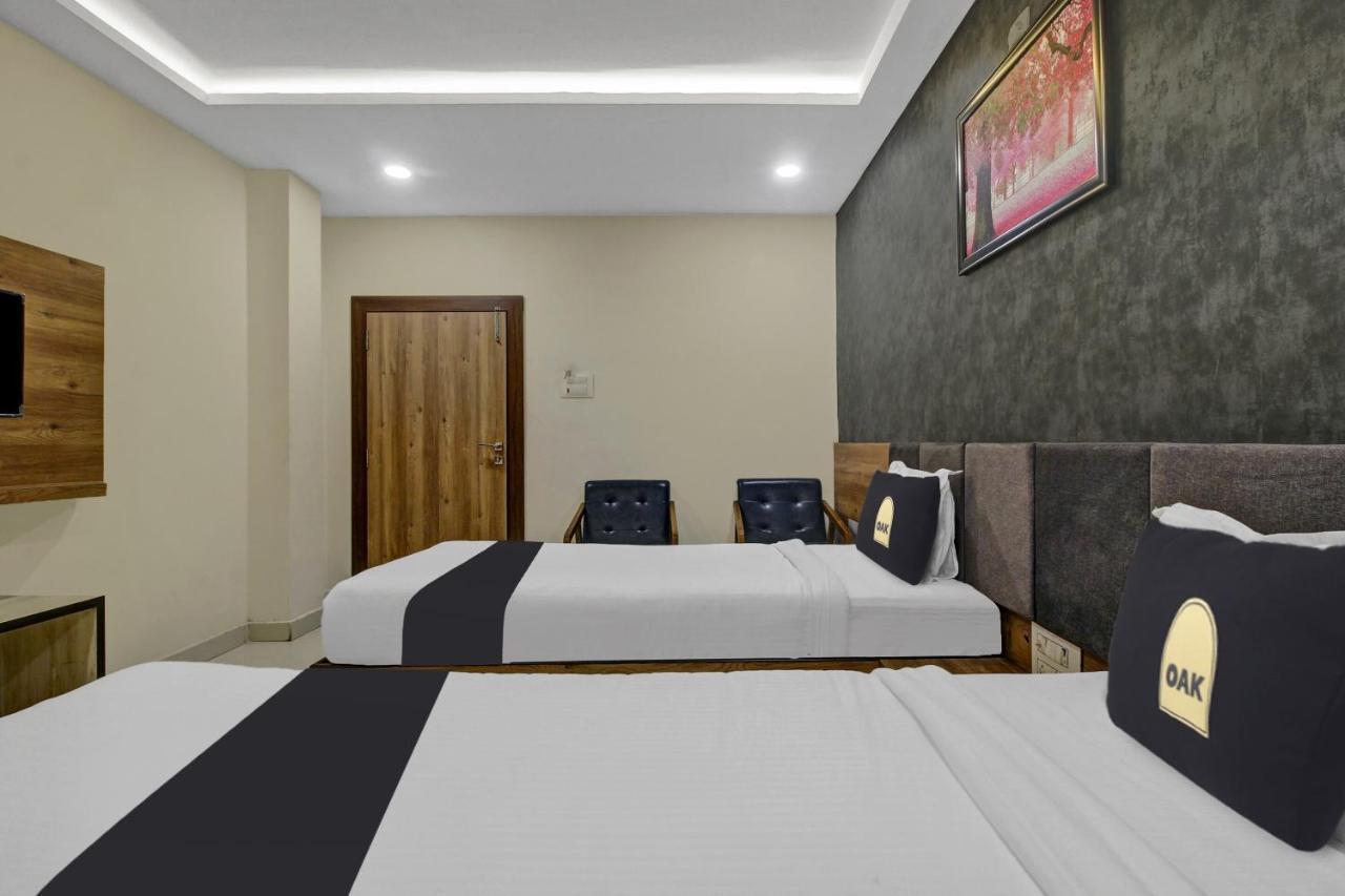 Mancherāl Collection O Hotel Swagath Pride מראה חיצוני תמונה