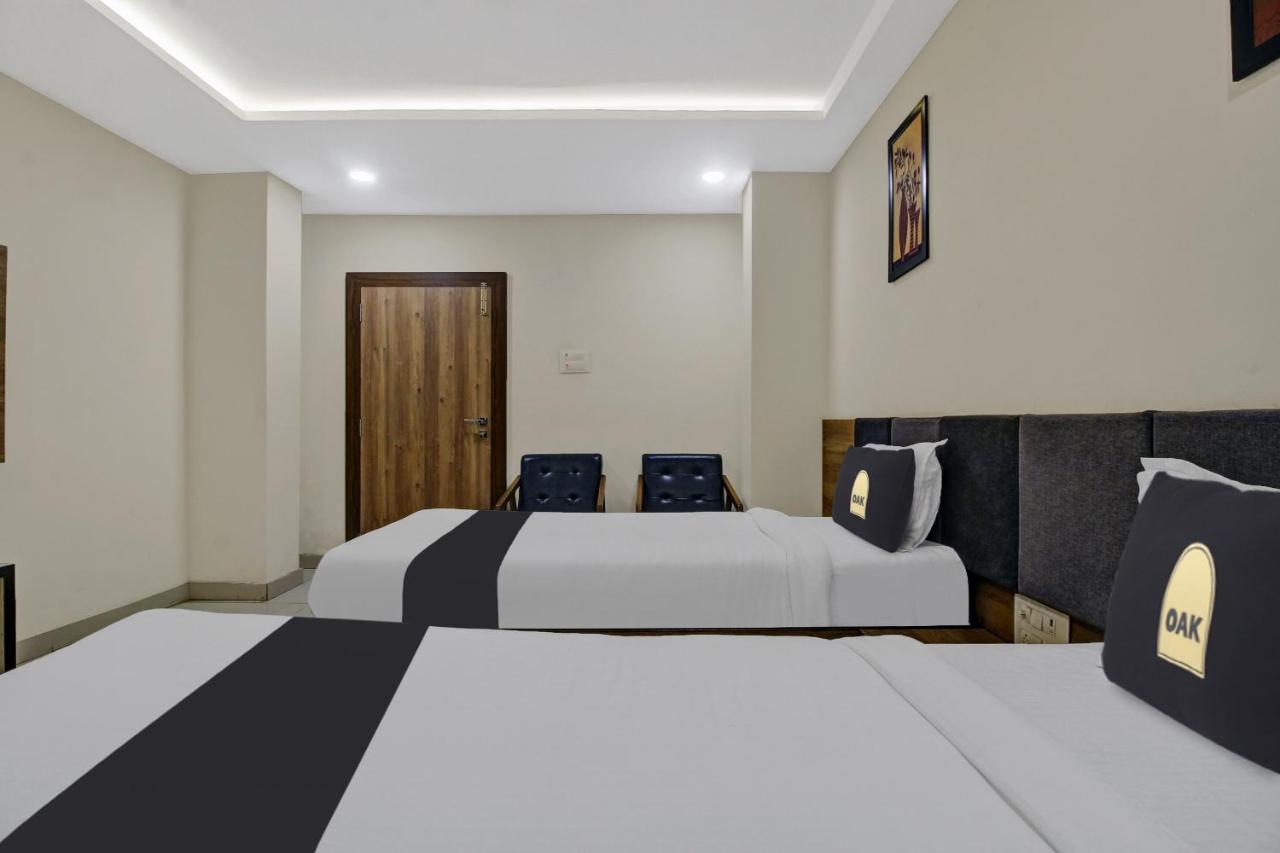 Mancherāl Collection O Hotel Swagath Pride מראה חיצוני תמונה