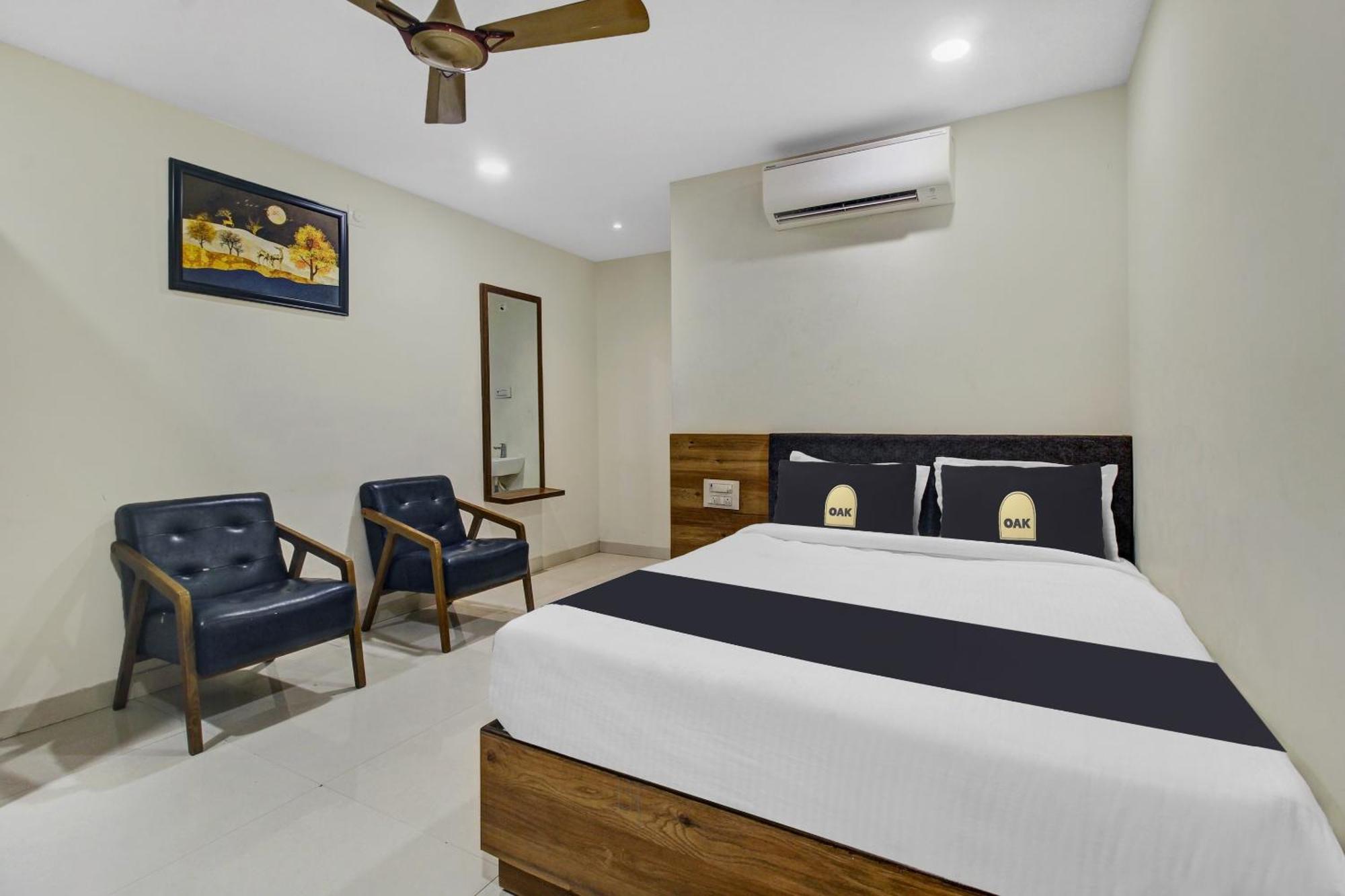 Mancherāl Collection O Hotel Swagath Pride מראה חיצוני תמונה
