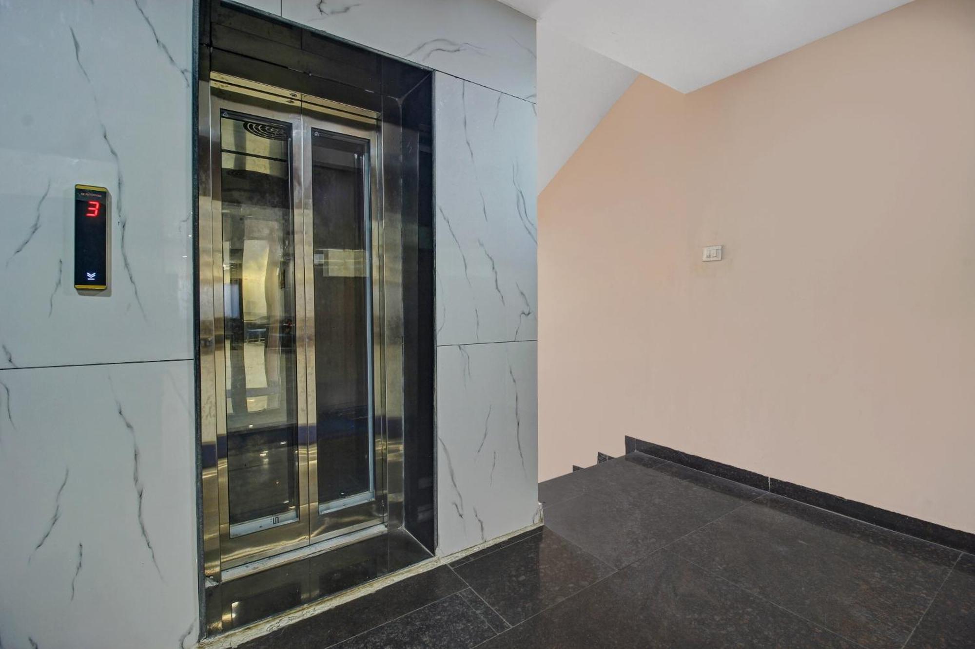 Mancherāl Collection O Hotel Swagath Pride מראה חיצוני תמונה